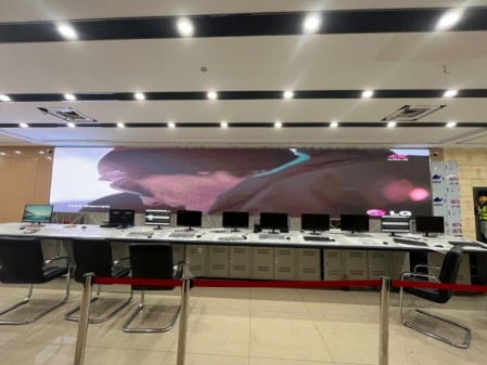 黃石-室內(nèi)P1.5