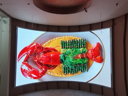 荊州沙市某企業(yè)室內(nèi)全彩P1.86軟膜    尺寸：4.16x2.24m   像素點(diǎn)：2236x1204